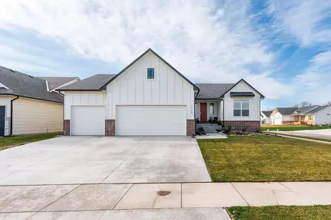 1129 W Shellbark St, Goddard, KS 67052 photo 1