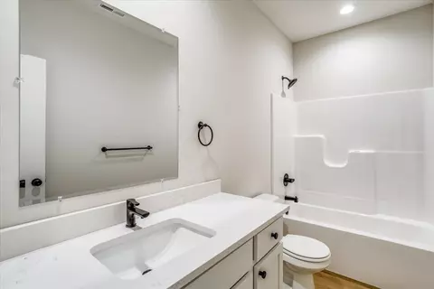 Bath - 5463 Briskbay Ct, Maize, KS 67101 photo 2 of 2