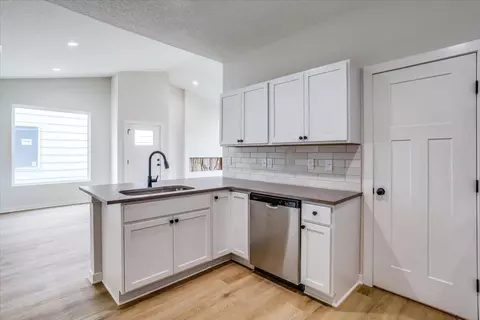 Kitchen - 5463 Briskbay Ct, Maize, KS 67101 photo 2 of 5