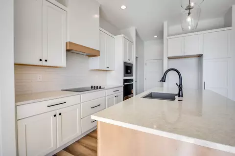 Kitchen - 4411 N Grey Meadows Ct, Maize, KS 67101 photo 2 of 3