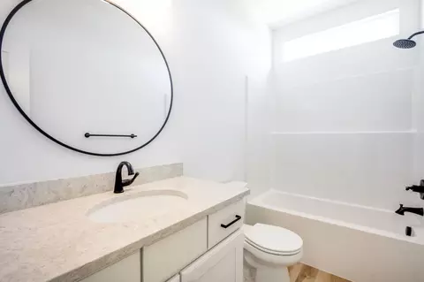 Bath - 4411 N Grey Meadows Ct, Maize, KS 67101 photo 3 of 4