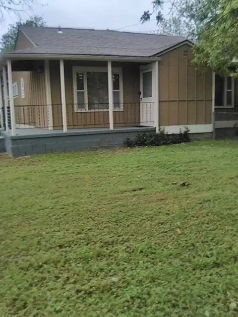 1533 N C St, Arkansas City, KS 67005