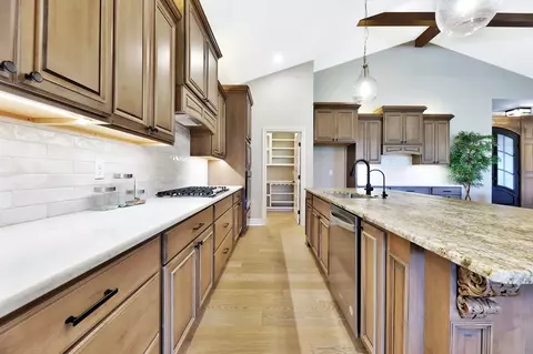 Kitchen - 4041 N Tyler Ct, Maize, KS 67101 photo 3 of 6