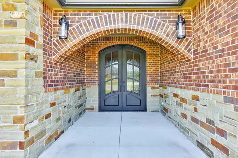 Entry Way - 4041 N Tyler Ct, Maize, KS 67101 photo 1 of 5