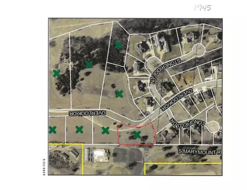 1945 Overlook Dr, Salina, KS 67401