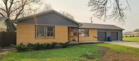 219 Marriott Dr, Eureka, KS 67045