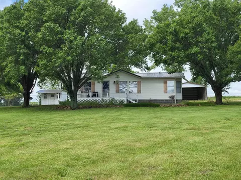 Exterior - 81 Eureka Lake Rd, Eureka, KS 67045 photo 7 of 7