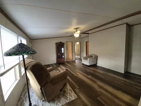 Living - 81 Eureka Lake Rd, Eureka, KS 67045 photo 2 of 2