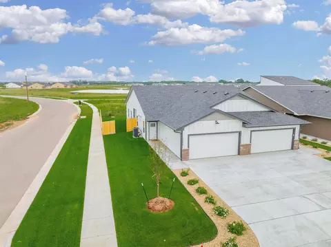 Exterior - 2017 N Reece St, Goddard, KS 67052 photo 6 of 11
