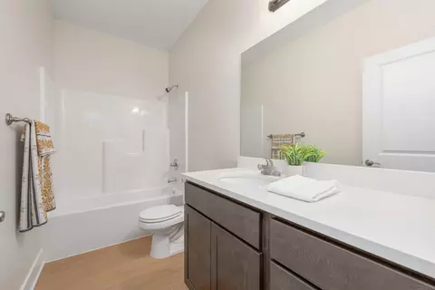 Bath - 2017 N Reece St, Goddard, KS 67052 photo 3 of 3