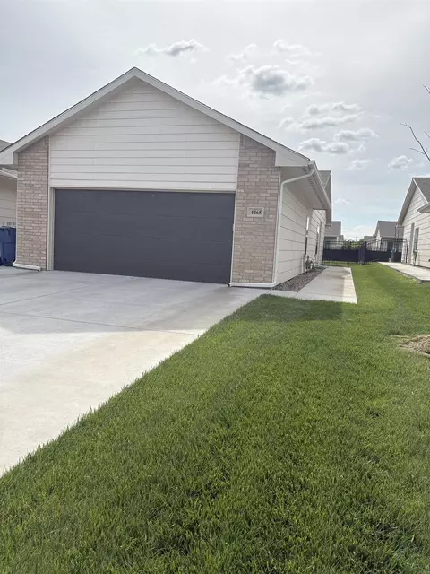 4463-4465 N Sandplum St, Wichita, KS 67205