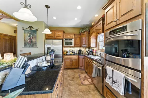 Kitchen - 3266 Dove Rd, Abilene, KS 67410 photo 3 of 6
