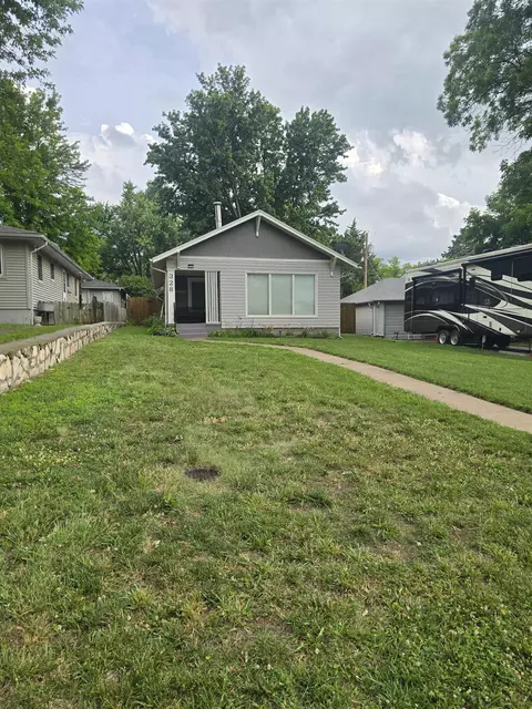 328 W 13th St, Concordia, KS 66901