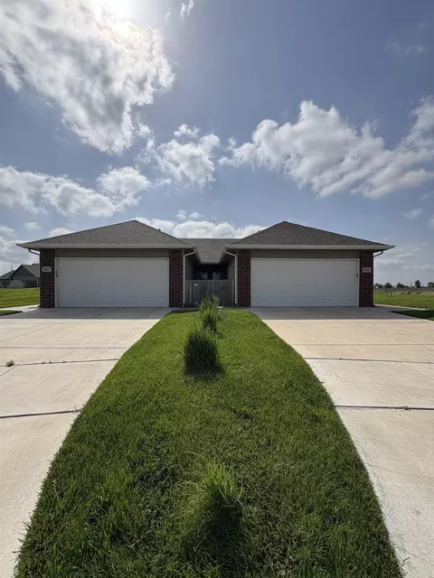 2817-2819 W 55th St N, Wichita, KS 67204