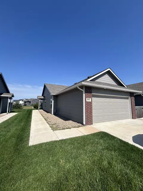2811-2813 W 55th Ct N, Wichita, KS 67204