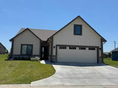 12901 Equestrian St, Wichita, KS 67230