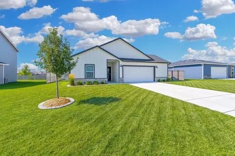 1346 S Sierra Hills St, Wichita, KS 67230