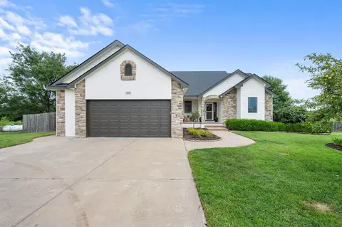 9002 E 87th St S, Derby, KS 67037