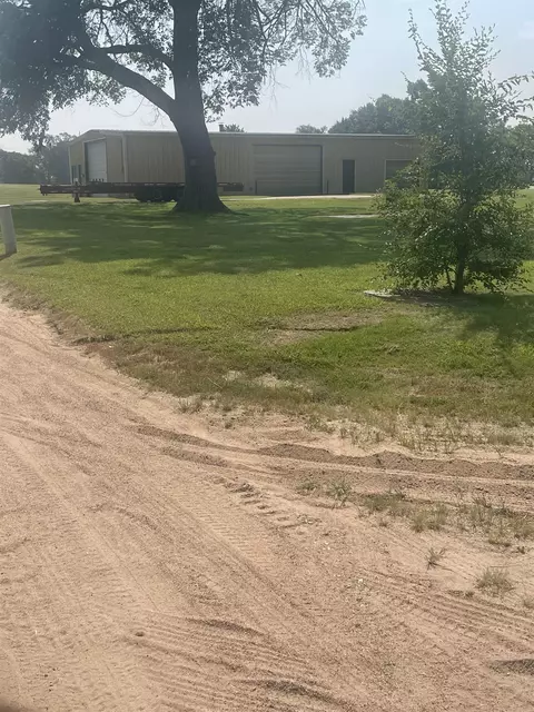 903 E 8th St, Harper, KS 67058 photo 23