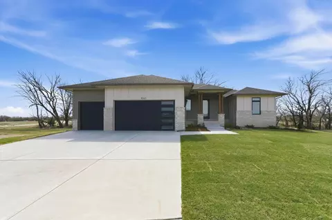 8263 W Mossy Stone, Maize, KS 67101