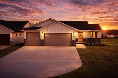 5518 N St Paul Ct, Wichita, KS 67204
