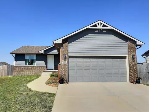2009 S Chestnut St, Newton, KS 67114