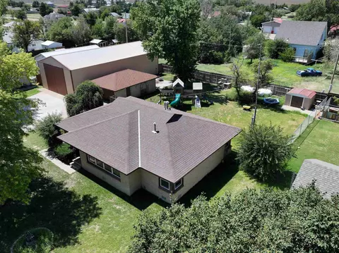 407 Wilson Ave, Winona, KS 67764