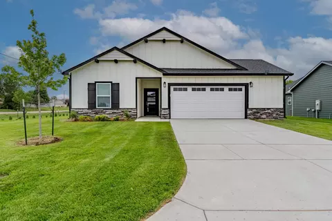 2800 S Maize Ct, Wichita, KS 67215