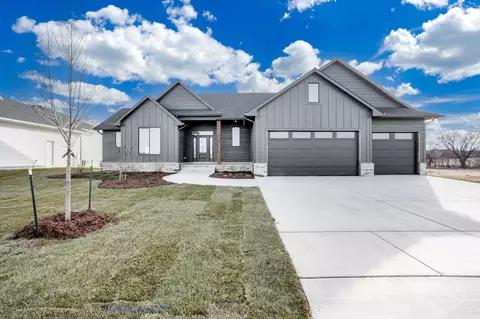9643 W Kollmeyer St, Maize, KS 67101