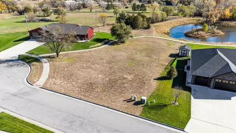 000 Panorama Ct, Hutchinson, KS 67502