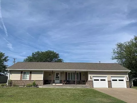 432 Mockingbird Ln, Minneapolis, KS 67467