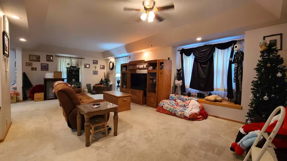 Living - 610 N Washington Ave, Wellington, KS 67152 photo 1 of 1