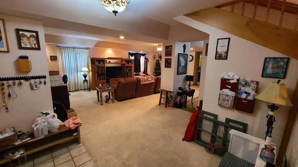 Entry Way - 610 N Washington Ave, Wellington, KS 67152 photo 1 of 2