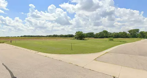 201 S Cottonwood St, Whitewater, KS 67154