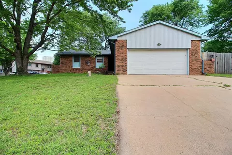 411 S Washington St, Belle Plaine, KS 67013