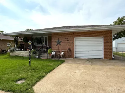 321 N Nelson St, Bennington, KS 67422
