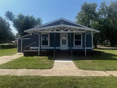 925 N 1st, Arkansas City, KS 67005