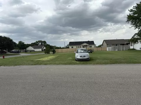 000 Edinborough Cir, Bentley, KS 67016
