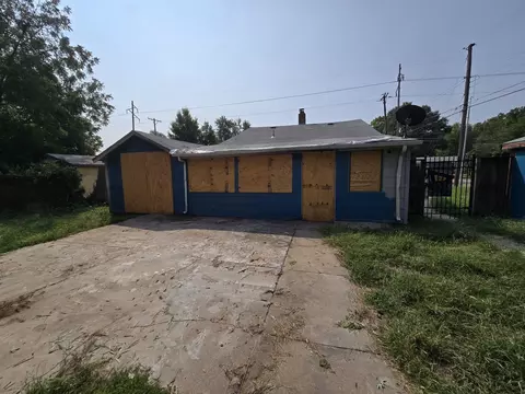 3330 W 2nd St N, Wichita, KS 67203