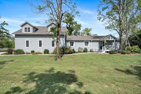 7800 SW 36th St, Halstead, KS 67056