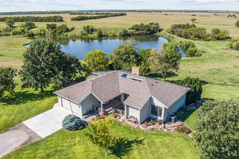 843 Hwy 77, Herington, KS 67449
