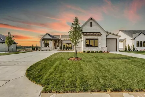 4778 N Ridge Port Ct, Wichita, KS 67205