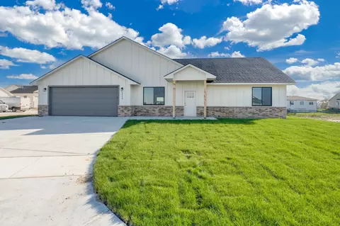 5514 N St Paul St, Wichita, KS 67204