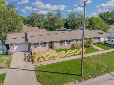 2318 W Mccormick Ave #2326 W MCCOICK AVE, Wichita, KS 67213