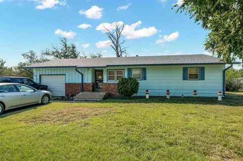 3403 W 7th Ave, Hutchinson, KS 67501