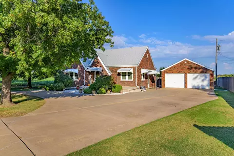 6220 N 247th St W, Andale, KS 67001