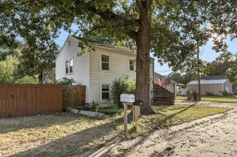 113 W 6th St, Haven, KS 67543
