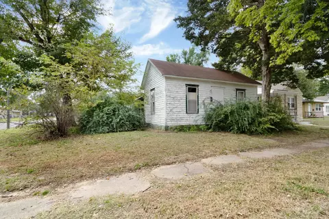 601 W 13th, Junction City, KS 66441