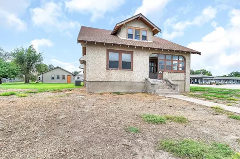 216 W Long St 105 S 1st #105 S. 1ST (MOTHER IN LAW ), Dighton, KS 67839