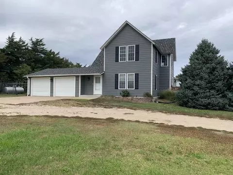 1449 Oxbow Rd, Minneapolis, KS 67467